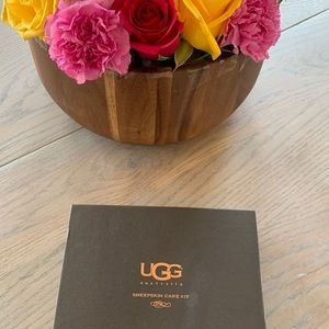 Ugg sheepskin care kit